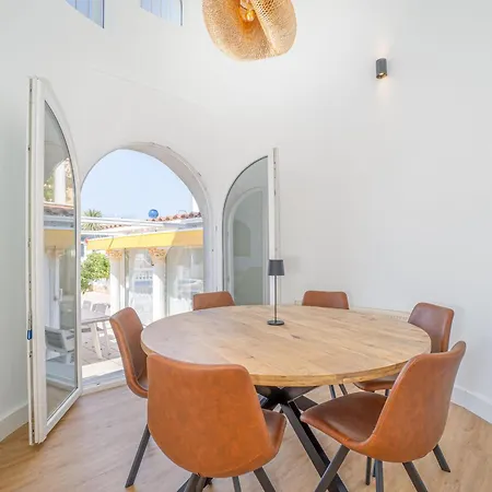 Agradable Casa Al Canal Con Piscina - Hisp-289-51 Nyaraló