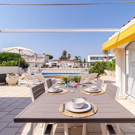 Agradable Casa Al Canal Con Piscina - Hisp-289-51 Empuriabrava
