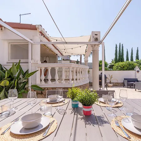 Agradable Casa Al Canal Con Piscina - Hisp-289-51 Nyaraló Empuriabrava