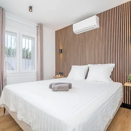 Agradable Casa Al Canal Con Piscina - Hisp-289-51 *