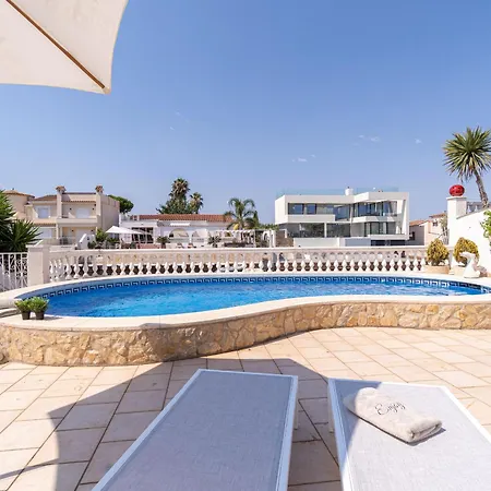 Agradable Casa Al Canal Con Piscina - Hisp-289-51 Nyaraló